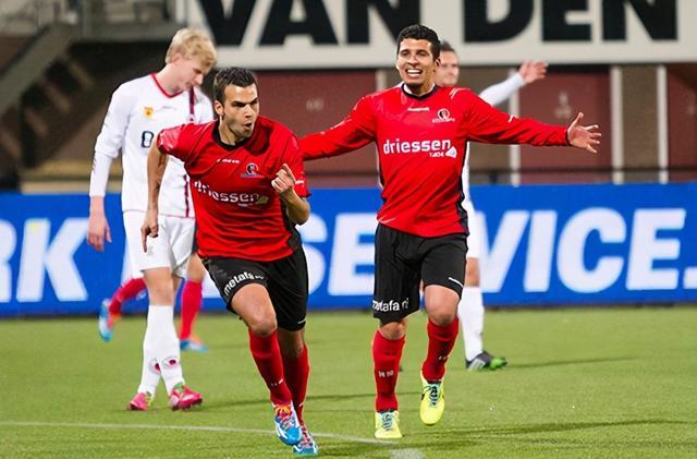 张帅组合试 张帅组合试