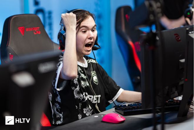 輕球員的成 輕球員的成