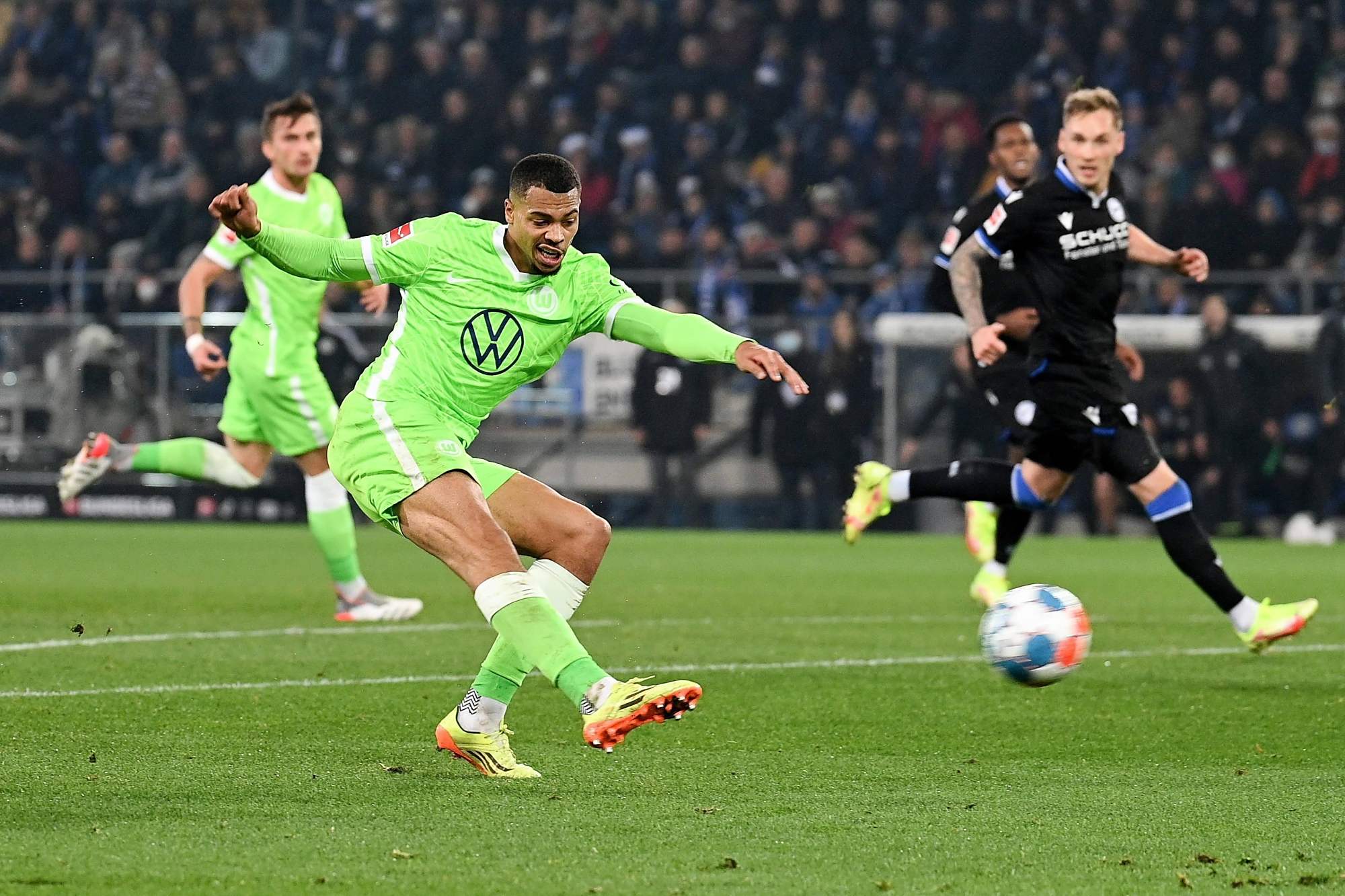 员间配合的 员间配合的