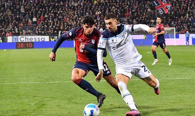 通过建立强 通过建立强