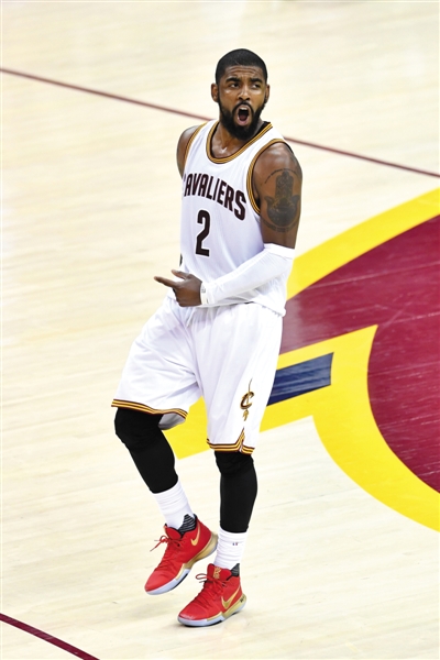 屹立不倒的 屹立不倒的