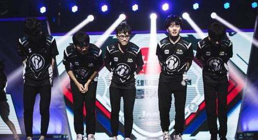 羽毛球︱安賽龍因傷退出年終賽　發文寸爆世界羽聯漠視球手健康.