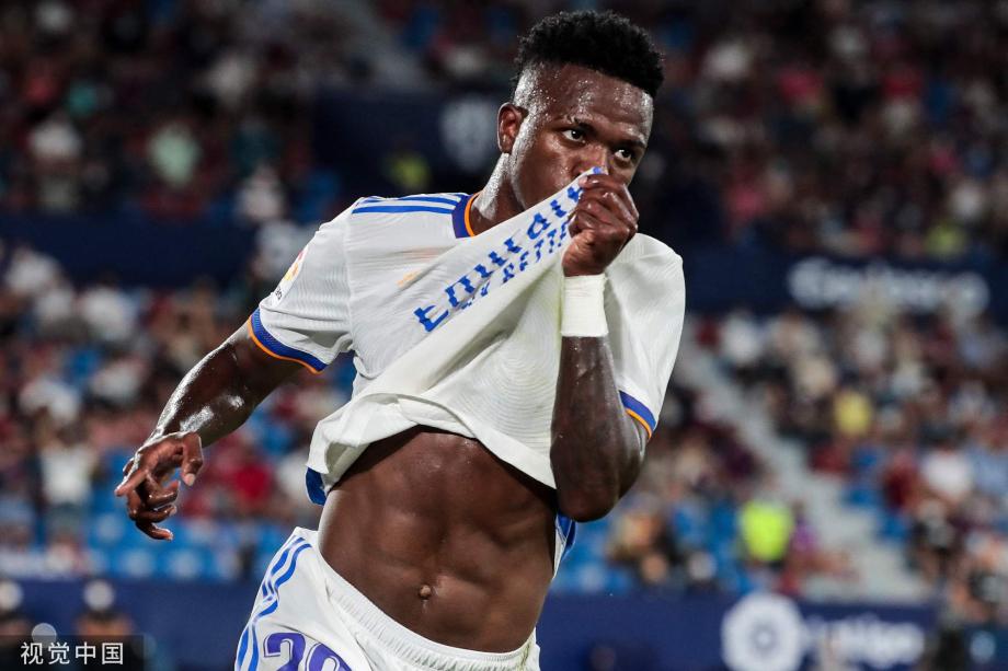 格拉斯纳：埃泽和格伊都会首发对阵切尔西，镰田大地会缺席